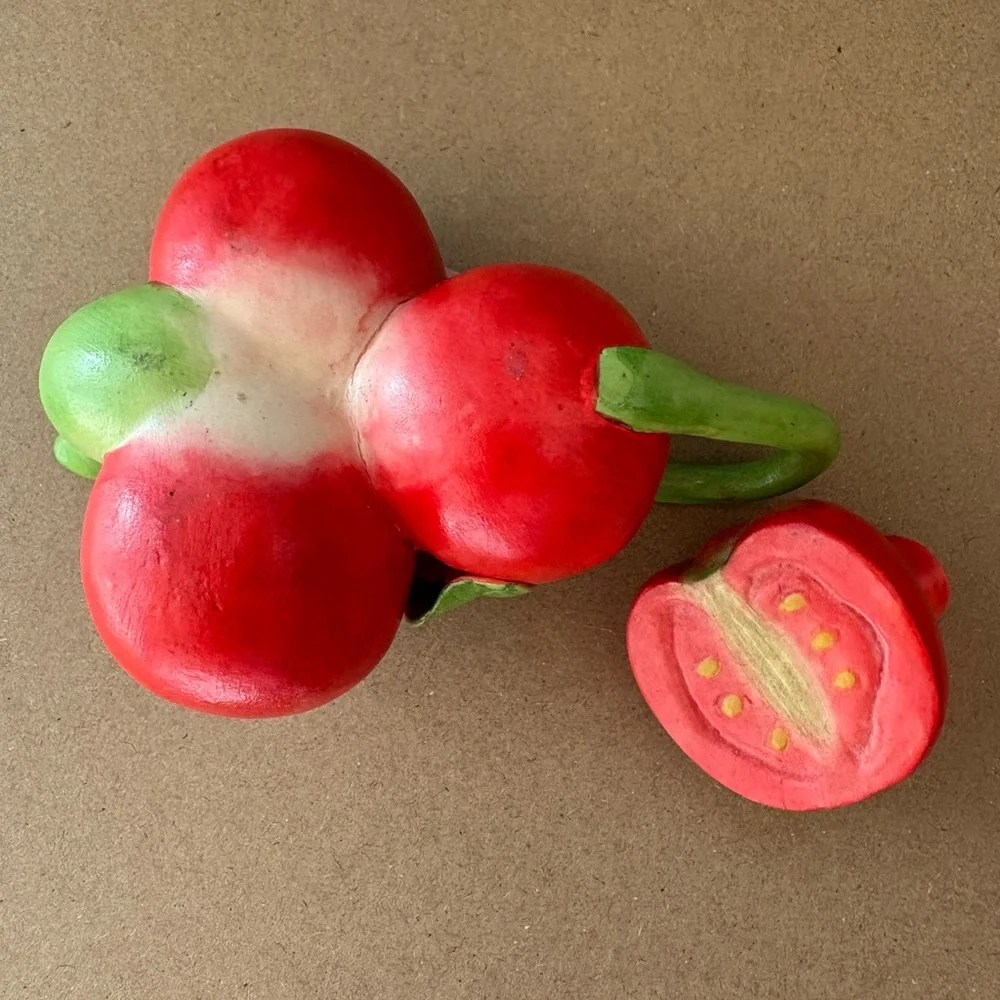 Tomato-Themed Mini Ceramic Teapot, Artisan Hand-Crafted - Picture 6 of 9
